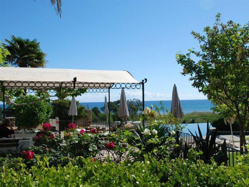 La Solenzara & & Hotel